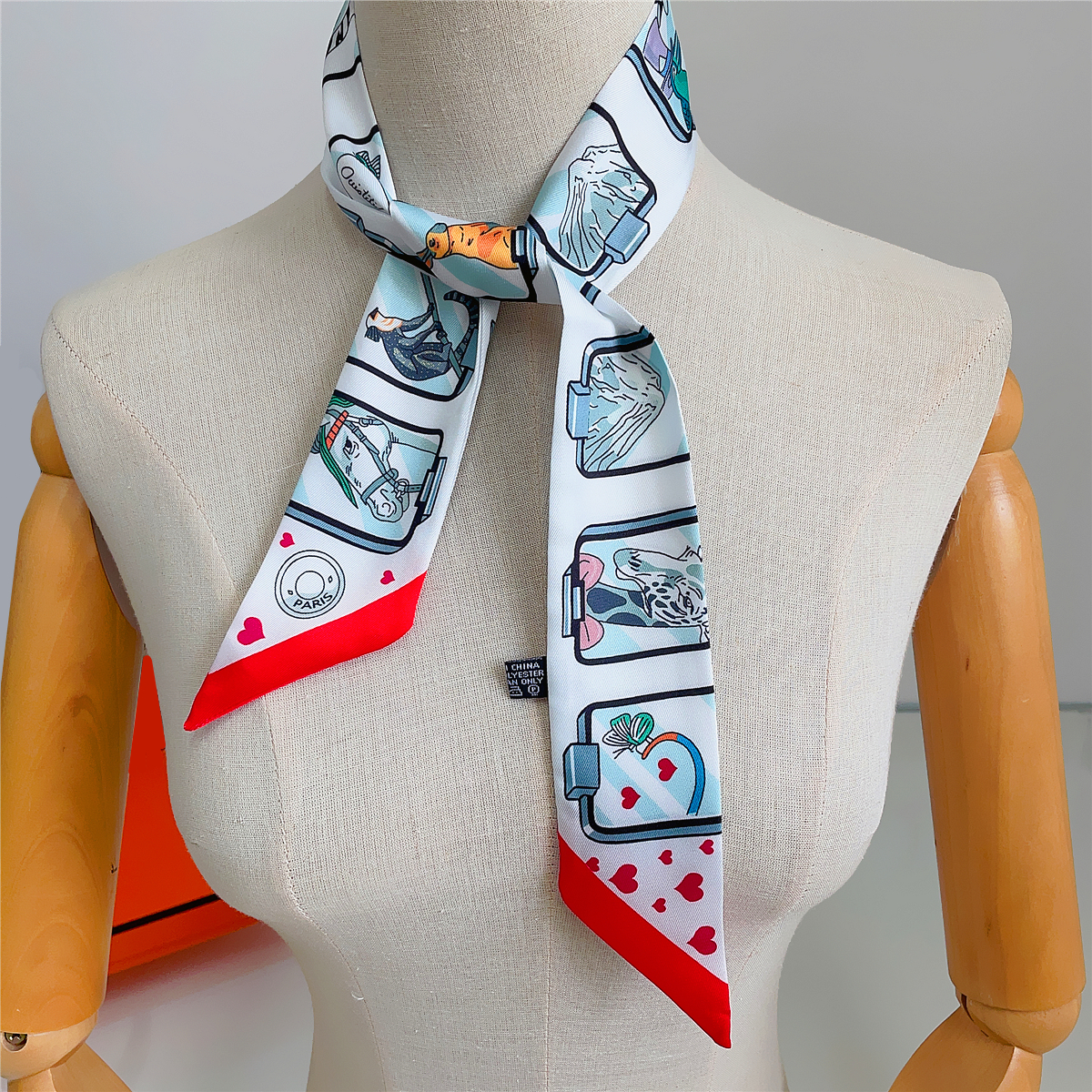 Brand Design Twill 100% Silk S - Face Scarf Mask recension och pris