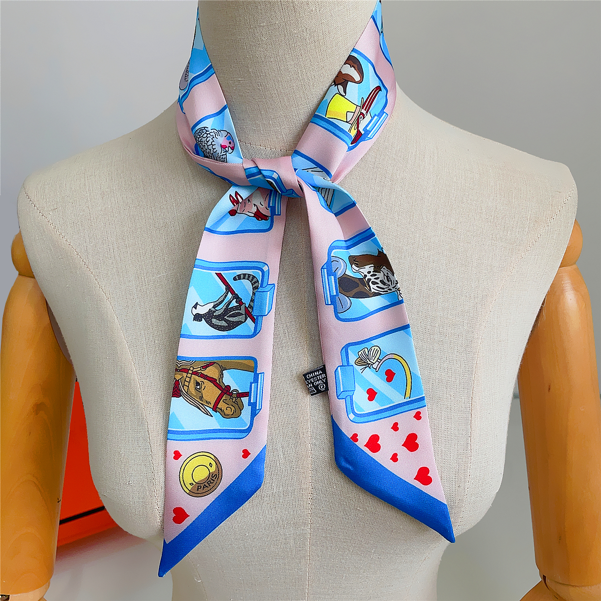 Brand Design Twill 100% Silk S - Face Scarf Mask recension och pris