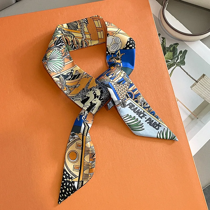 Luxury Design Horse Print Skin - Ascot Neck Scarf recension och pris