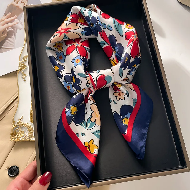 Luxury Square Scarf For Women  - Silk Neck Scarf recension och pris