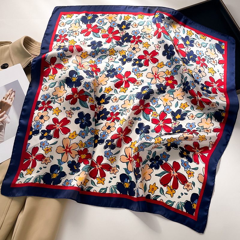 Luxury Square Scarf For Women  - Silk Neck Scarf recension och pris