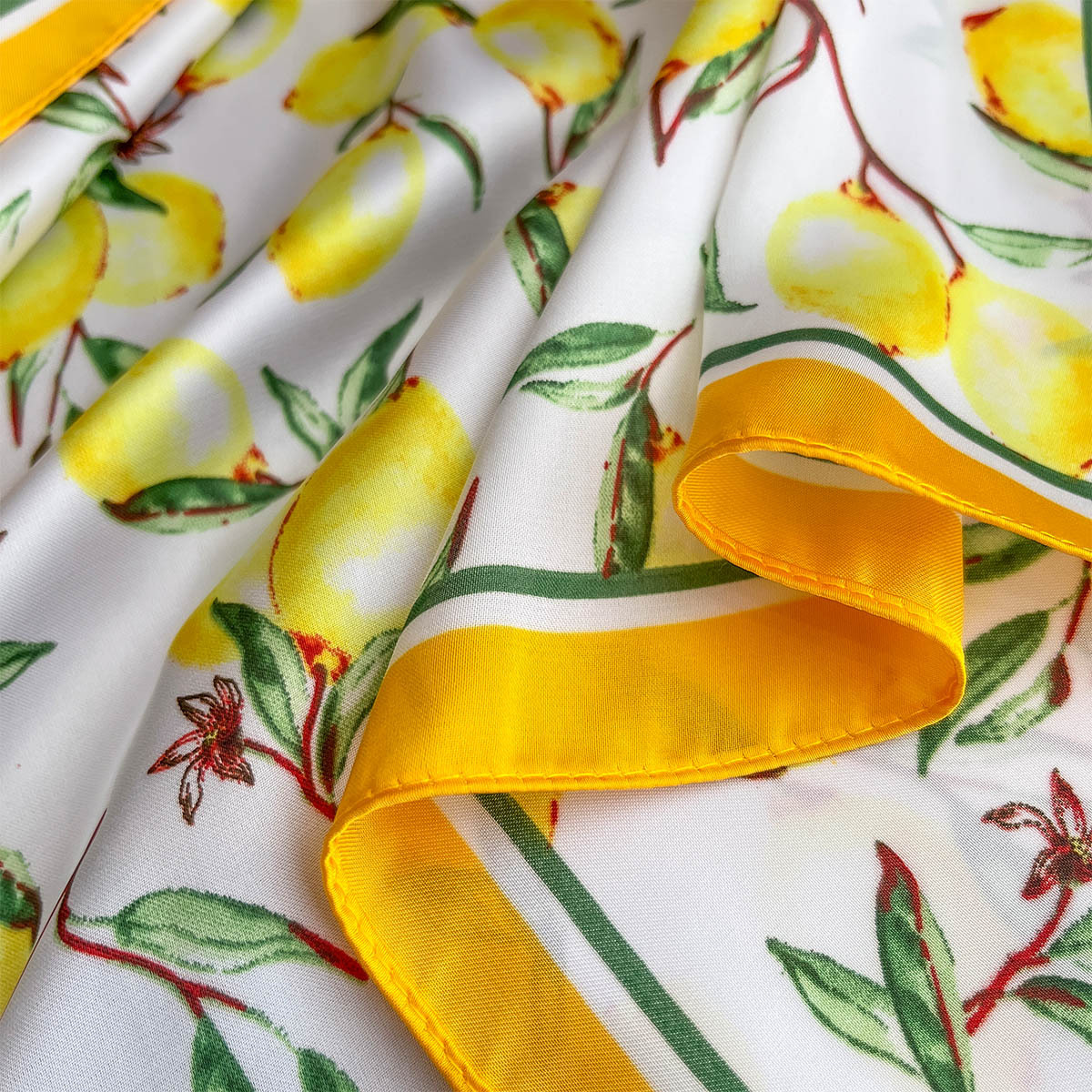2025 New Yellow Lemon Print Sq - Face Scarf Mask recension och pris